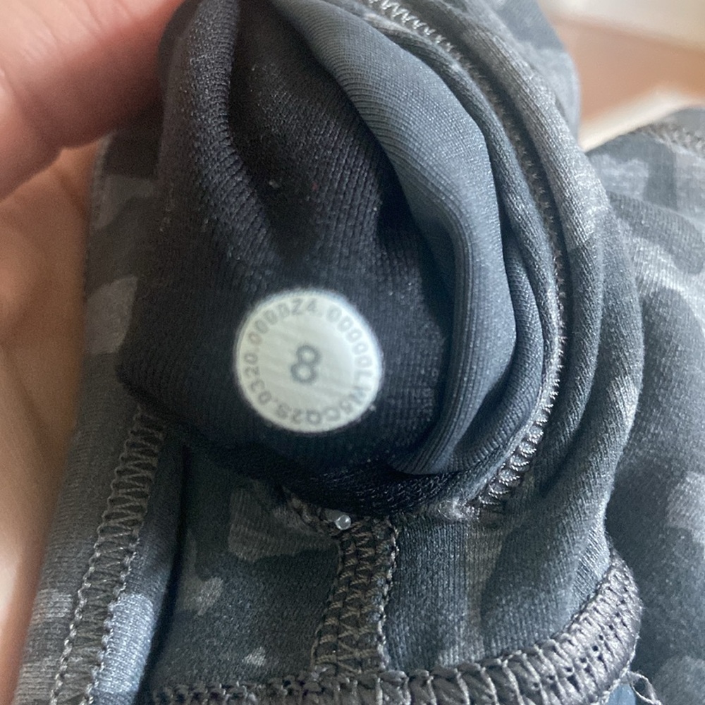 Lululemon Wunder Train High Rise Tight 25” Gray Camo Print Leggings Size 8 - Picture 5 of 7